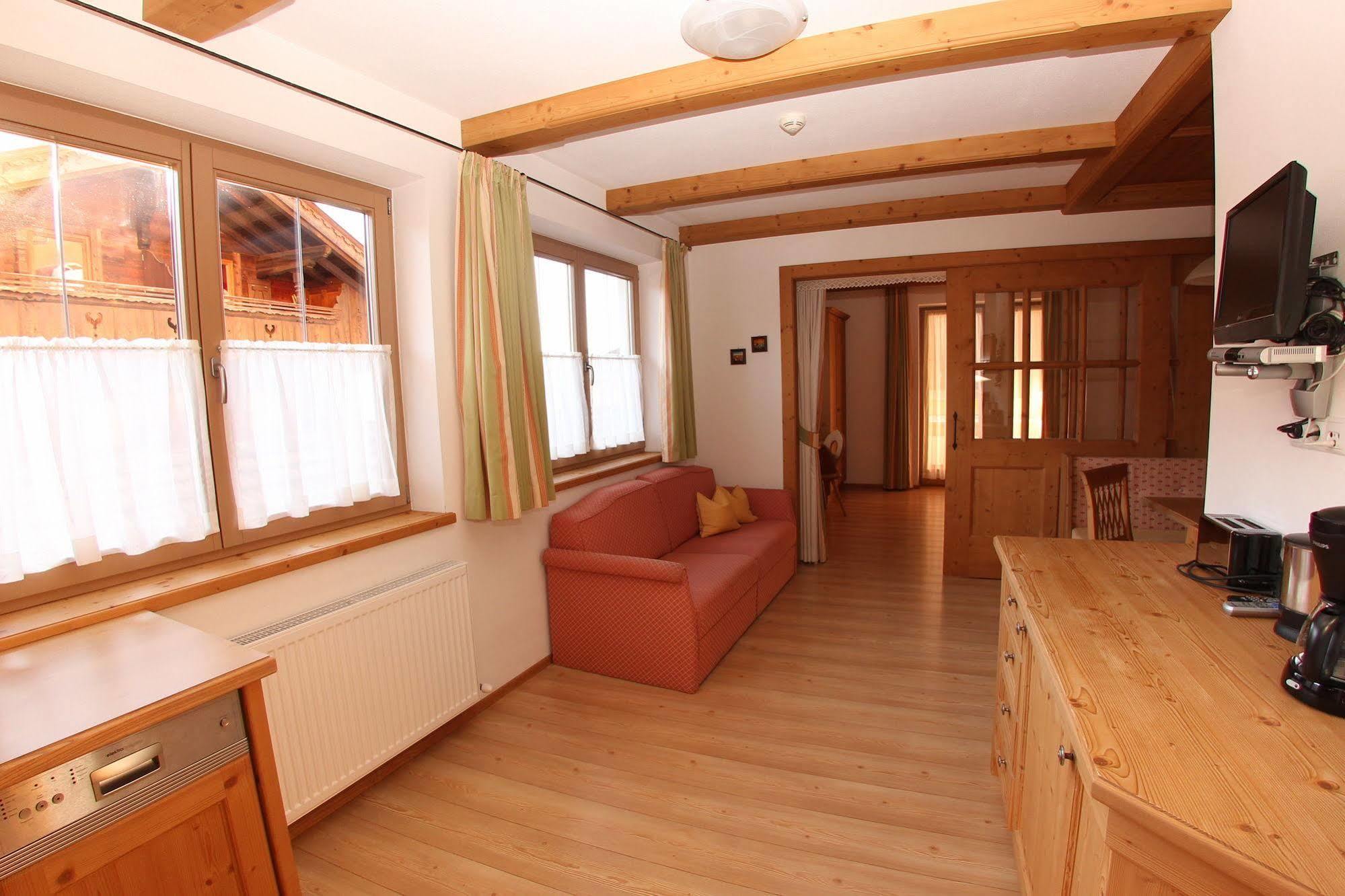 Das Gaestehaus Schneider Am Dorfplatz Alpbach Kültér fotó