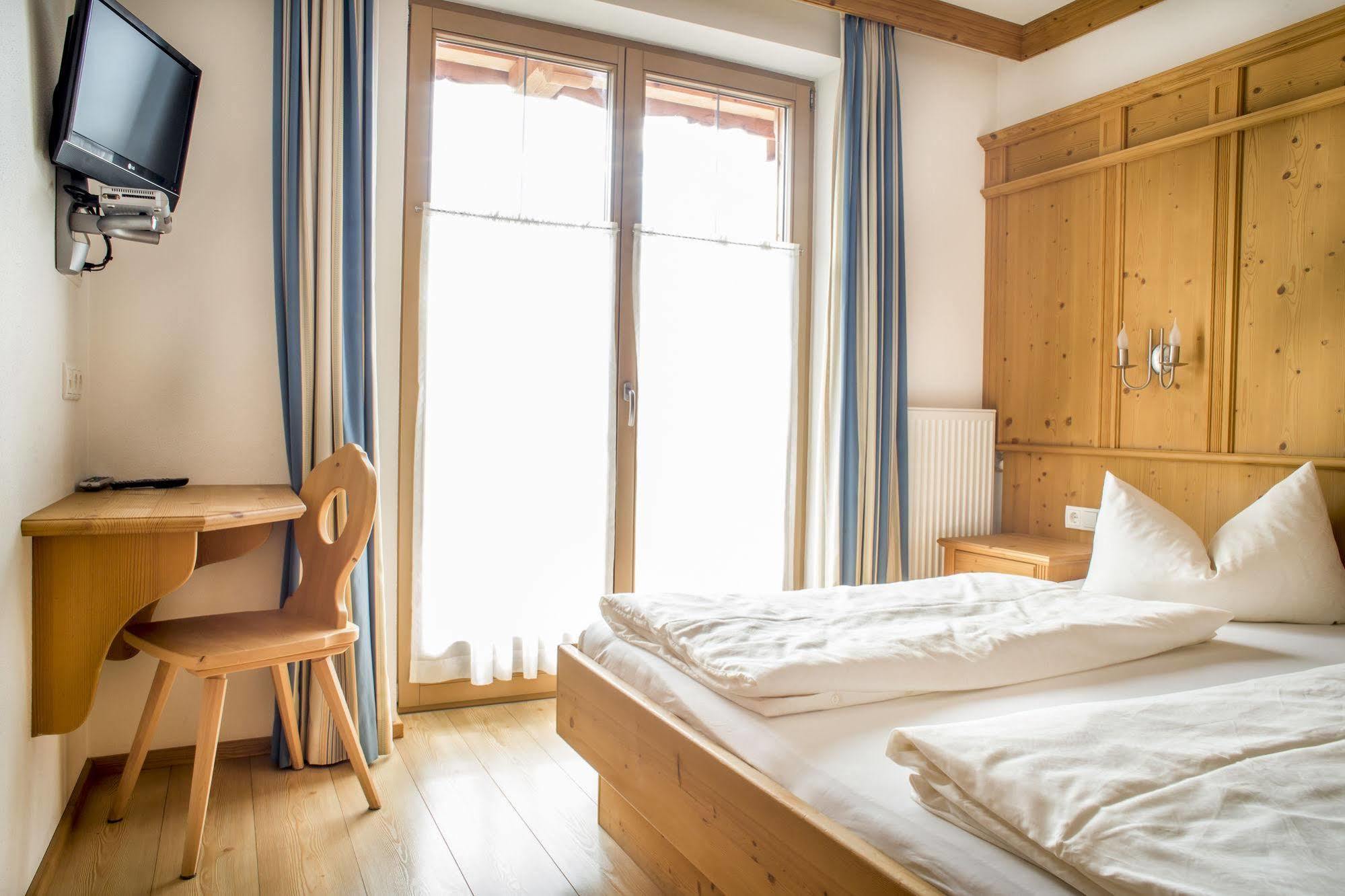 Das Gaestehaus Schneider Am Dorfplatz Alpbach Kültér fotó