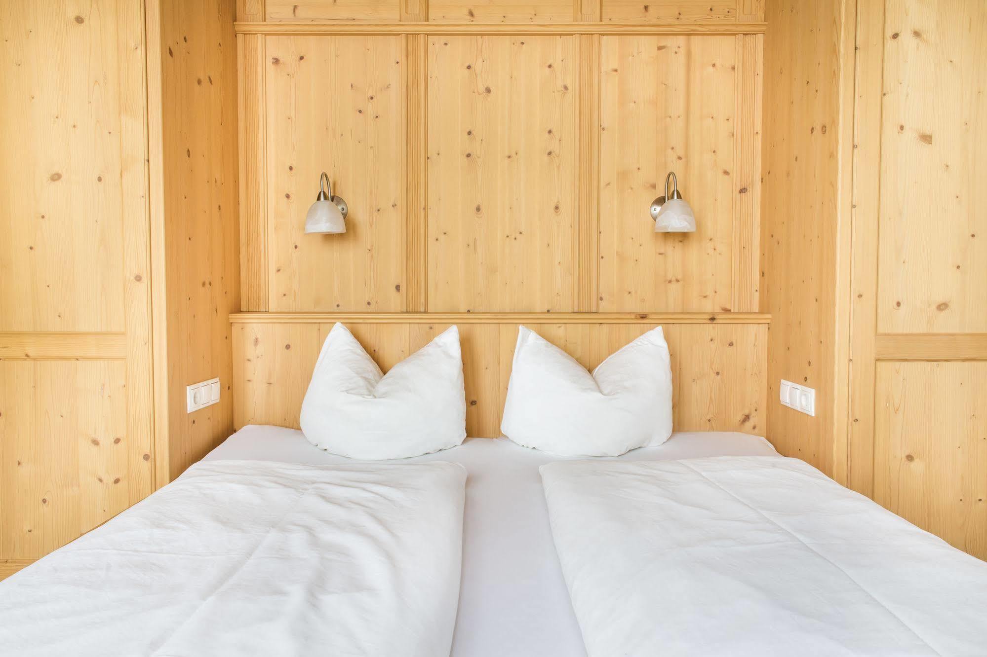 Das Gaestehaus Schneider Am Dorfplatz Alpbach Kültér fotó