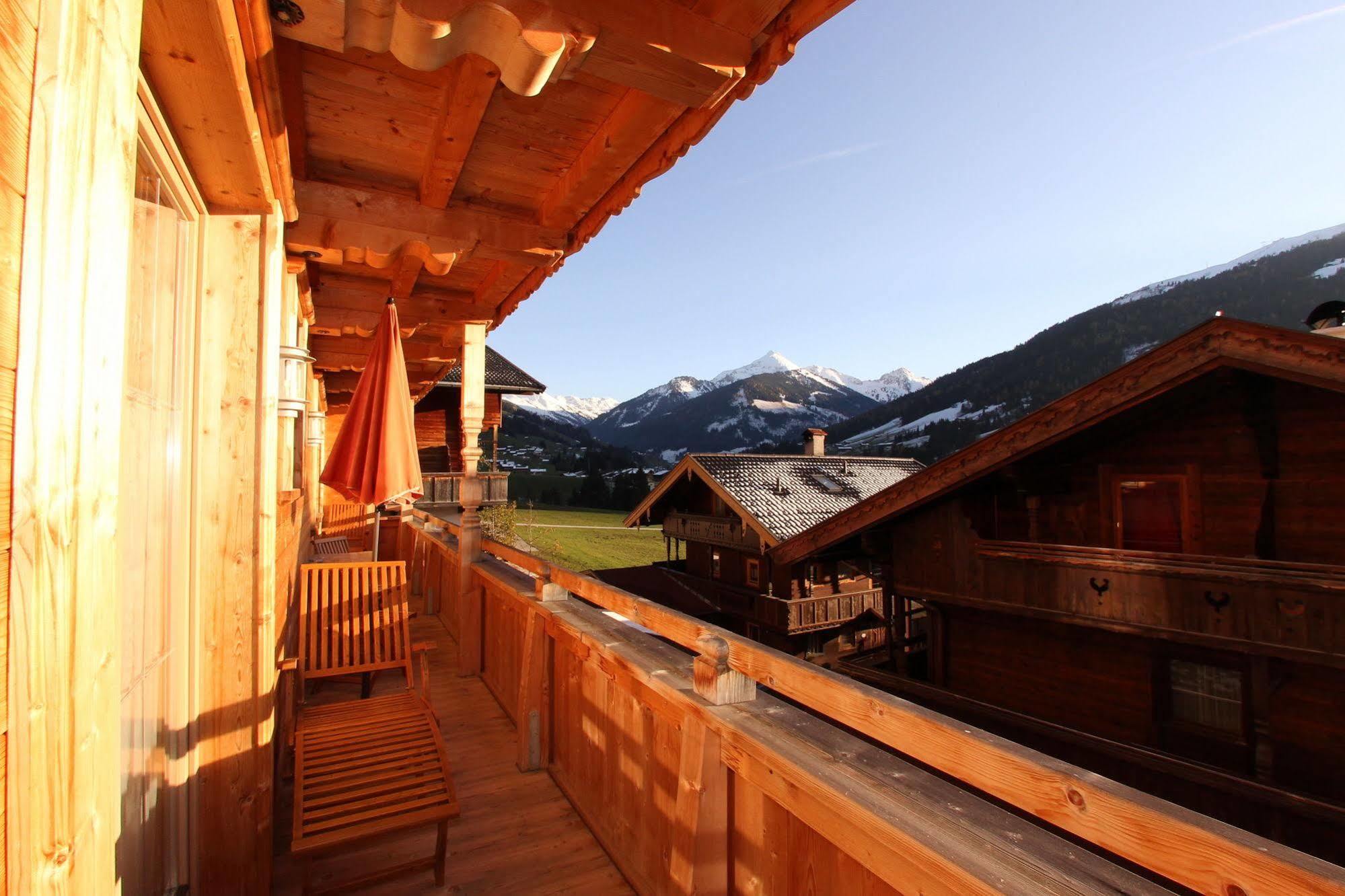 Das Gaestehaus Schneider Am Dorfplatz Alpbach Kültér fotó