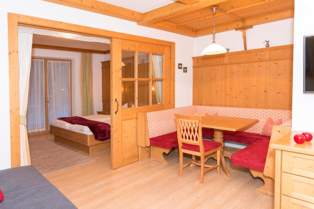 Das Gaestehaus Schneider Am Dorfplatz Alpbach Kültér fotó