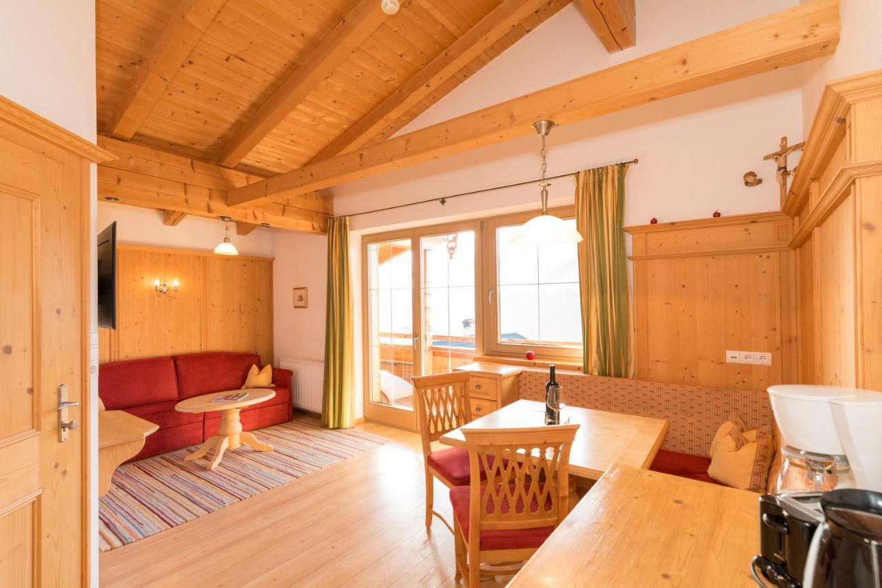 Das Gaestehaus Schneider Am Dorfplatz Alpbach Kültér fotó